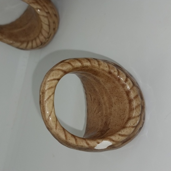 6 Signed Vintage Ceramic Napkin Holder Rings - Picture 9 of 11